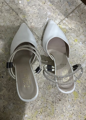 Beyaz Stiletto Topuklu Düğün Ayakkabısı