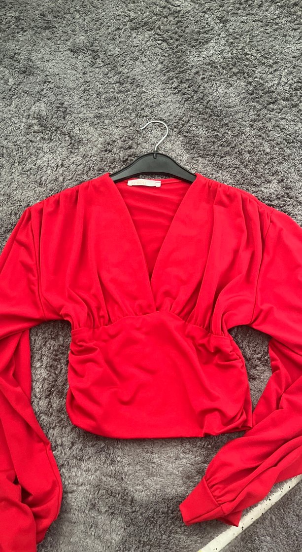 Kırmızı Uzun Kollu V Yaka Drapeli Bluz - Görsel 3