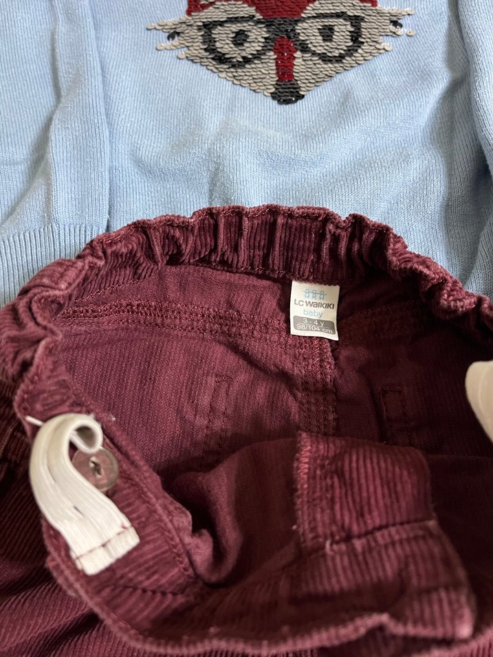 3-4 Yaş LCW Bordo Kot Pantolon ve Nakışlı Triko Kazak - Görsel 2