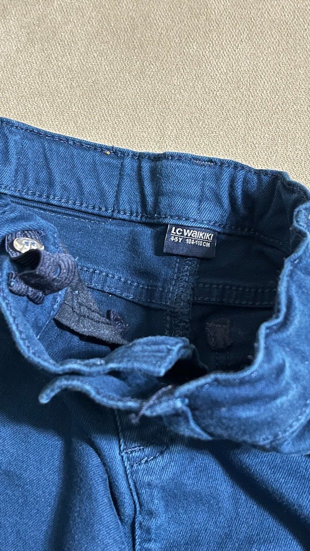 LCW 4-5 Yaş Erkek Çocuk Koyu Mavi Denim Pantolon - Görsel 3