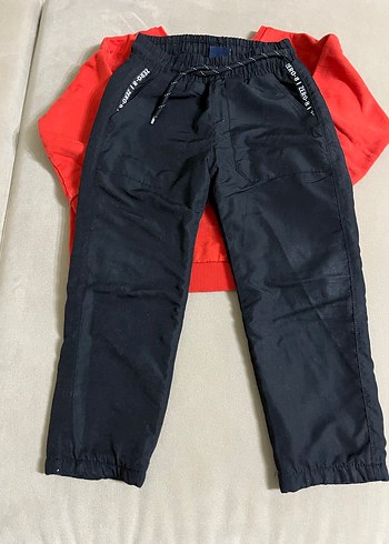 3-4 Yaş Kırmızı Spiderman Sweatshirt ve Siyah Polar Pantolon - Görsel 3