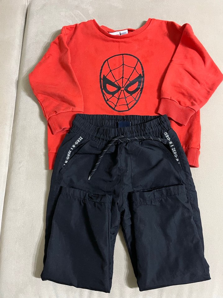 3-4 Yaş Kırmızı Spiderman Sweatshirt ve Siyah Polar Pantolon - Görsel 2