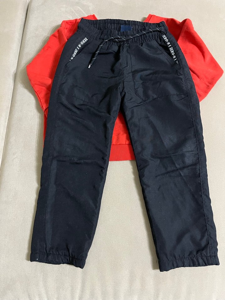 3-4 Yaş Kırmızı Spiderman Sweatshirt ve Siyah Polar Pantolon - Görsel 3