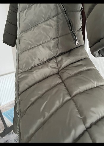 Uzun Kışlık Mont Kürklü Kapüşonlu
Fermuarı yaptırılması gerekli - Görsel 4