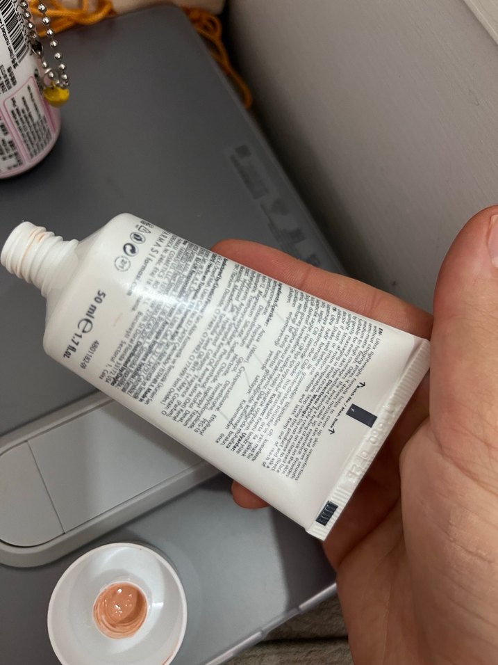 Farmasi Açık Ton BB Krem - Görsel 2