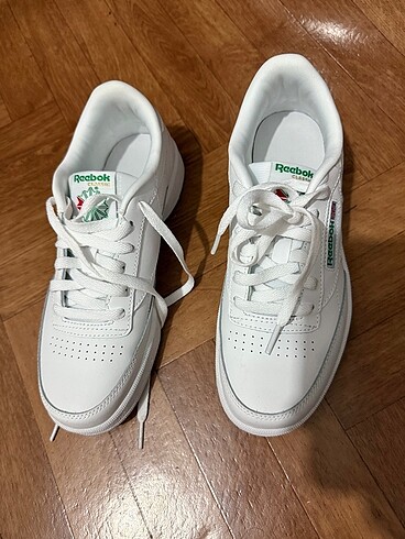 37 Beden Reebok kadın spor ayakkabı