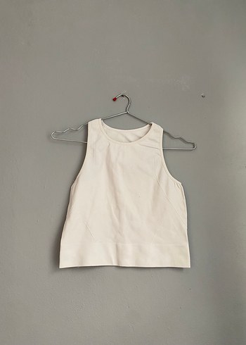 Beyaz Crop Top
