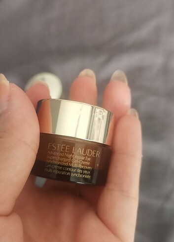  Beden Renk Estee lauder serum 