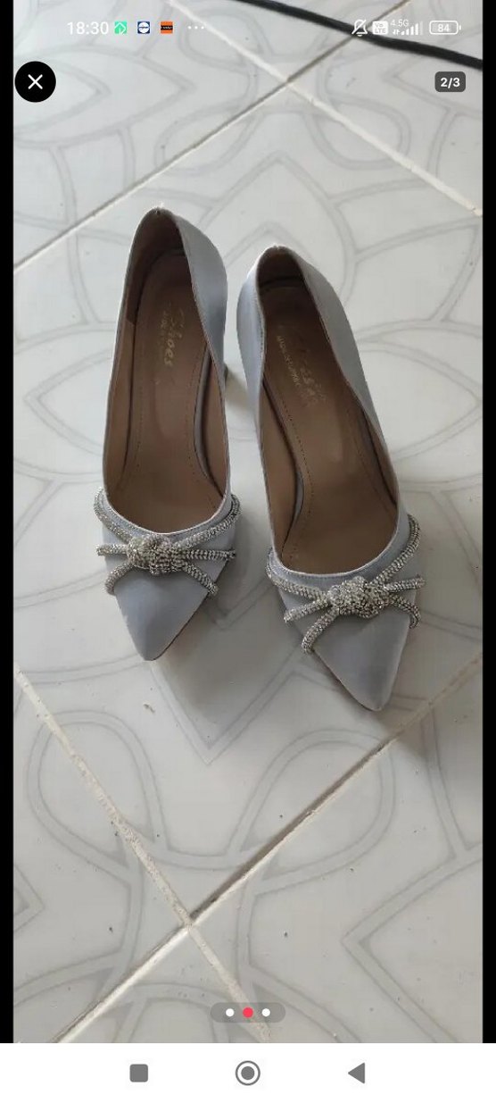 Gümüş Tokalı Beyaz Stiletto Topuklu Kadın Ayakkabı - Görsel 2