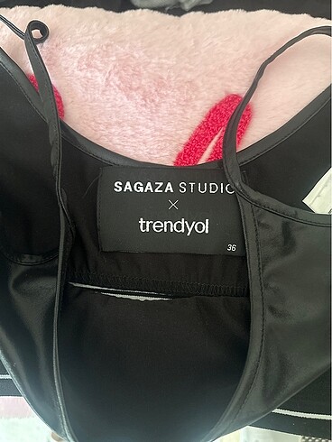 xs Beden siyah Renk Sazaga trendyol crop