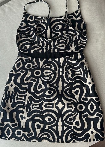 Zara Siyah Baskılı elbise