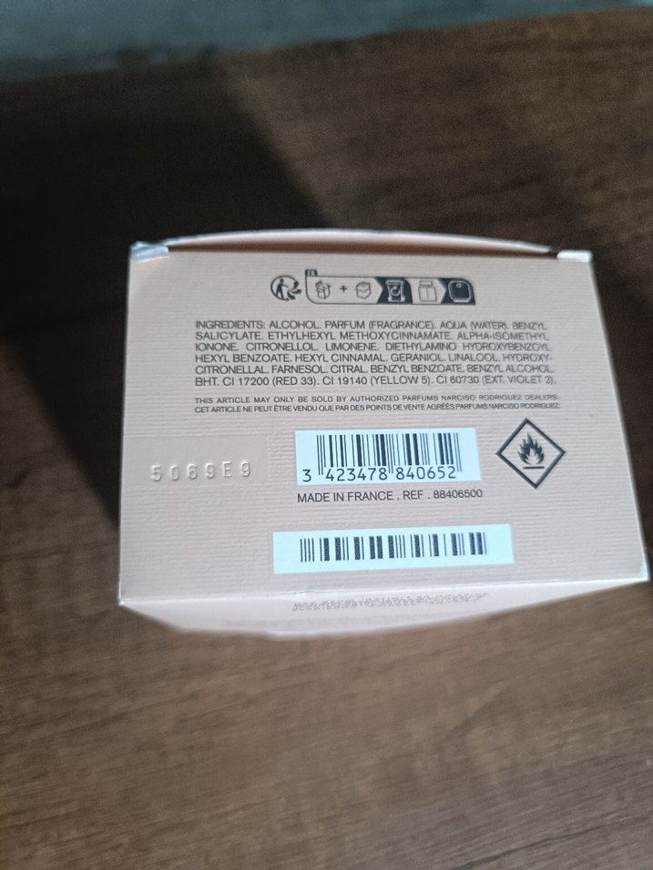 orjinal Narciso Rodriguez Kadın Parfümü 90 ml - Görsel 3