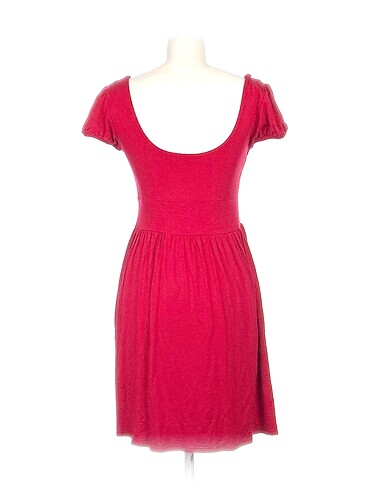 m Beden PreLoved Kısa Elbise %70 İndirimli.