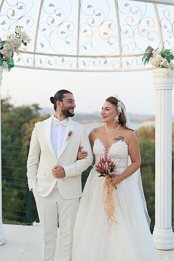 Sade ve Şık GELİNLİK