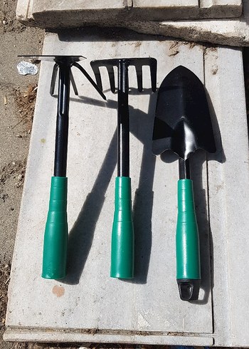  Beden Yeşil Saplı Bahçe El Aletleri Seti
