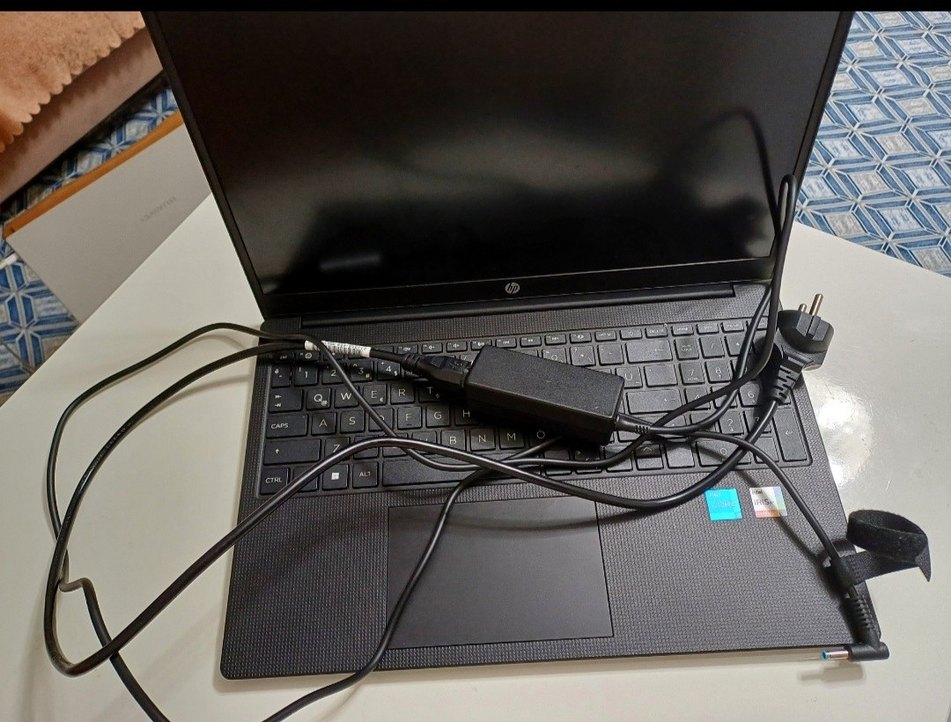 Siyah HP Notebook 86N54EA - Görsel 4