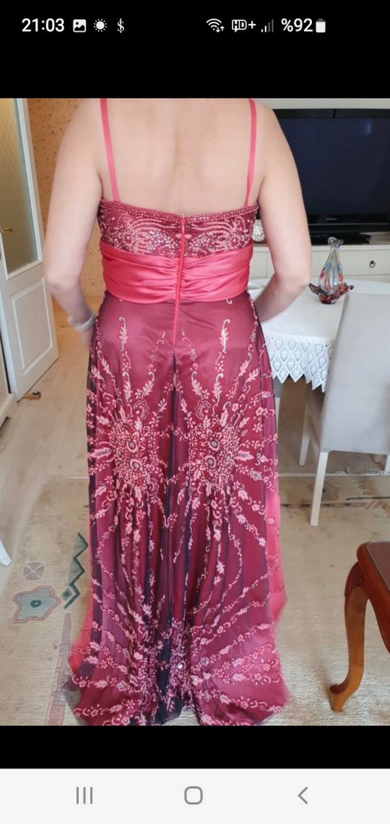 Kırmızı tuvalet - Görsel 4