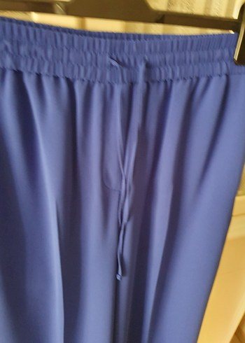 40 Beden Marks&Spencer dökümlü pantolon.