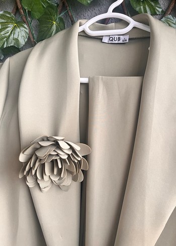 Haki Kemerli Uzun Kadın Takım Elbise - Görsel 3