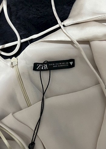 Beyaz Saten Mini V Yaka Drapeli Elbise - Görsel 5