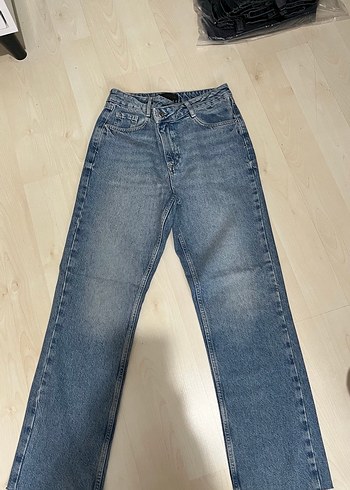 Kadın Beyaz Batik Desenli Geniş Kesim Kot Pantolon - Görsel 10