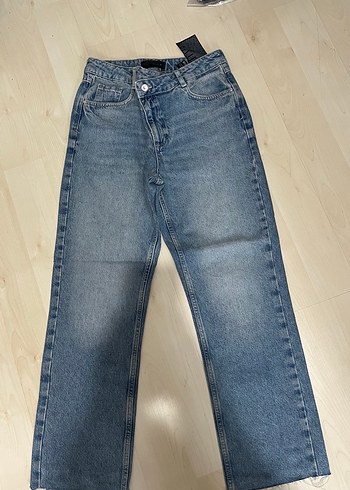 Kadın Beyaz Batik Desenli Geniş Kesim Kot Pantolon - Görsel 12