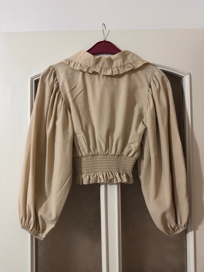 Bej Kadın Fırfırlı Bluz - Görsel 4