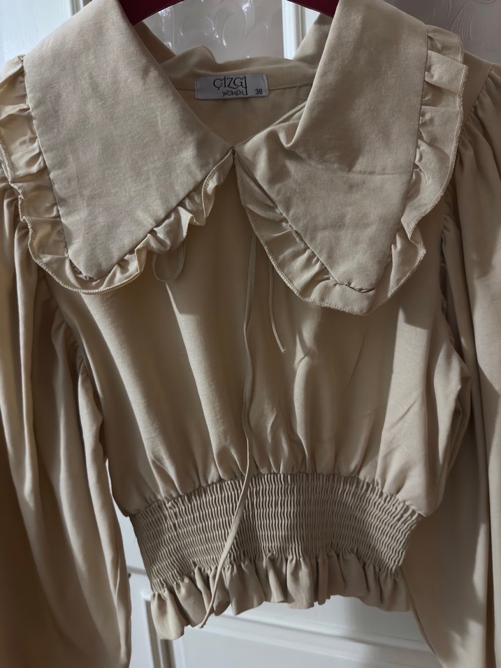 Bej Kadın Fırfırlı Bluz - Görsel 5