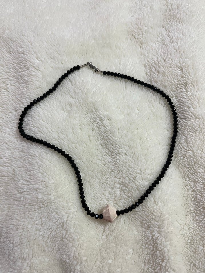 Uzun Siyah Boncuklu çıtlık kolye - Görsel 5