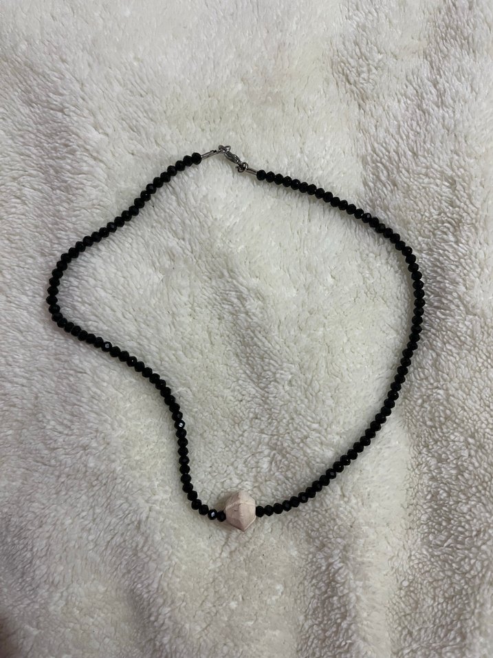 Uzun Siyah Boncuklu çıtlık kolye - Görsel 4