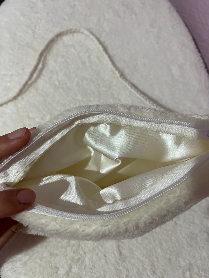 Bohem Tarzı Krem Kadın Peluş Çanta - Görsel 3