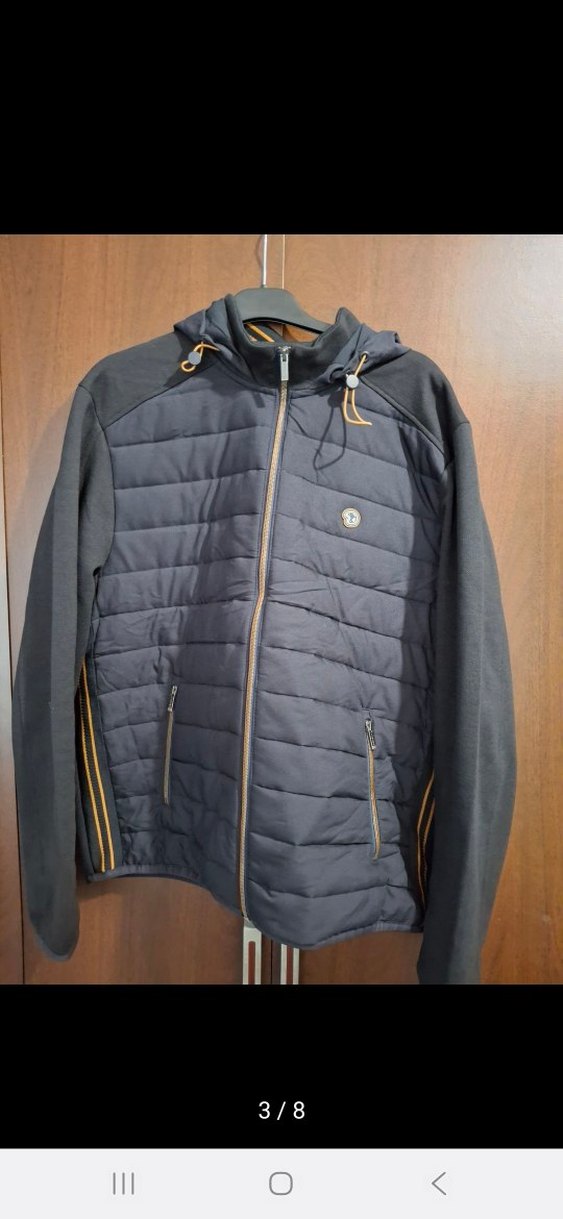 Siyah Kapüşonlu Fermuarlı Erkek Mont - Görsel 3