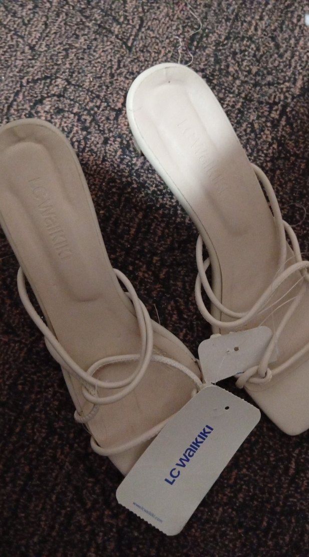 Beyaz Bağcıklı Stiletto Topuklu Kadın Sandalet hiç giyilmedi - Görsel 4