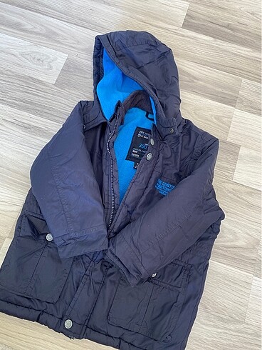 LC Waikiki 3-4 yaş içi polarlı erkek çocuk montu