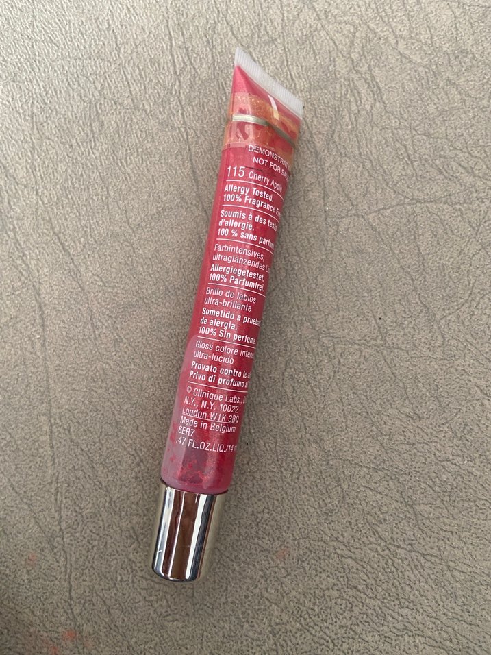 Clinique Parlak Dudak Parlatıcısı 115 - Görsel 2