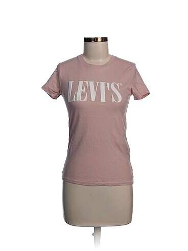 Levis T-shirt %70 İndirimli.