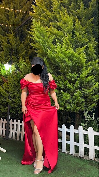 Zara kırmızı abiye