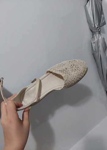 39 Beden Bej Dantelli Kadın Dolgu Topuklu Sandalet