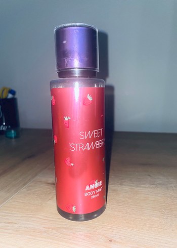 Beden Angie Sweet Strawberry Vücut Spreyi 250ml