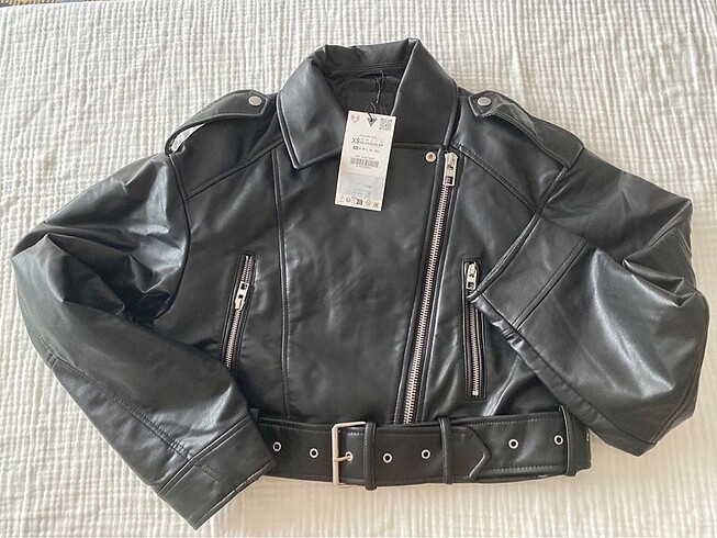 xs Beden siyah Renk Zara marka orjinal yeni sezon suni deri crop bıker ceket