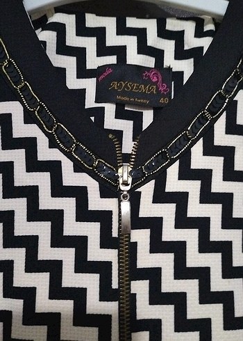 Zebra Desenli V Yaka Uzun Kollu Tunik - Görsel 3