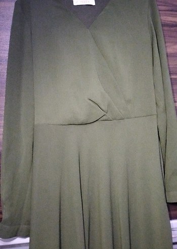 V yaka uzun kollu haki uzun elbise - Görsel 2