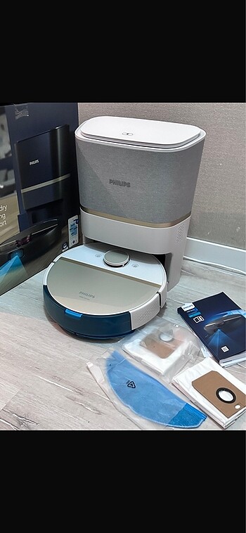 Beden Philips Aqua 7000 ıslak ve kuru çöp istansyonlu robot süpürge