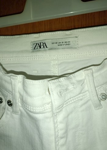 Beyaz Düğmeli Kadın Midi Kot Pantolon - Görsel 2