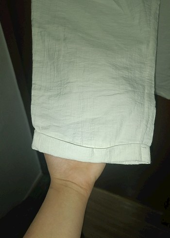 Beyaz Pliseli Keten Kadın Pantolon - Görsel 3