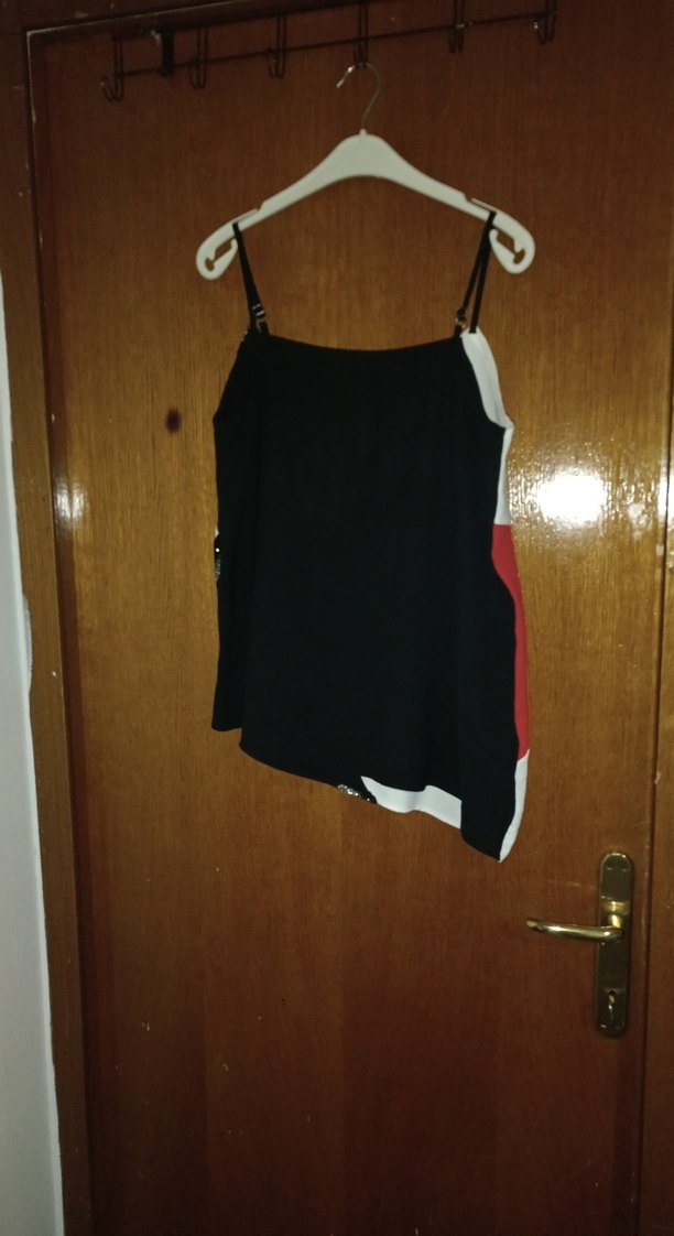 Asimetrik Desenli Siyah Mini Atlet - Görsel 3