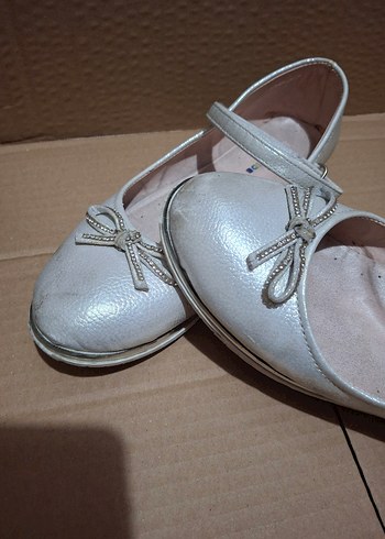 Kız Çocuk Beyaz Tokalı Babet Ayakkabı - Görsel 5