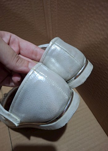 Kız Çocuk Beyaz Tokalı Babet Ayakkabı - Görsel 8