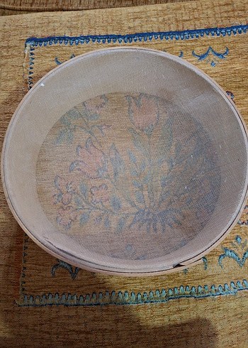 Bej Yuvarlak Ahşap Kalbur - Görsel 2