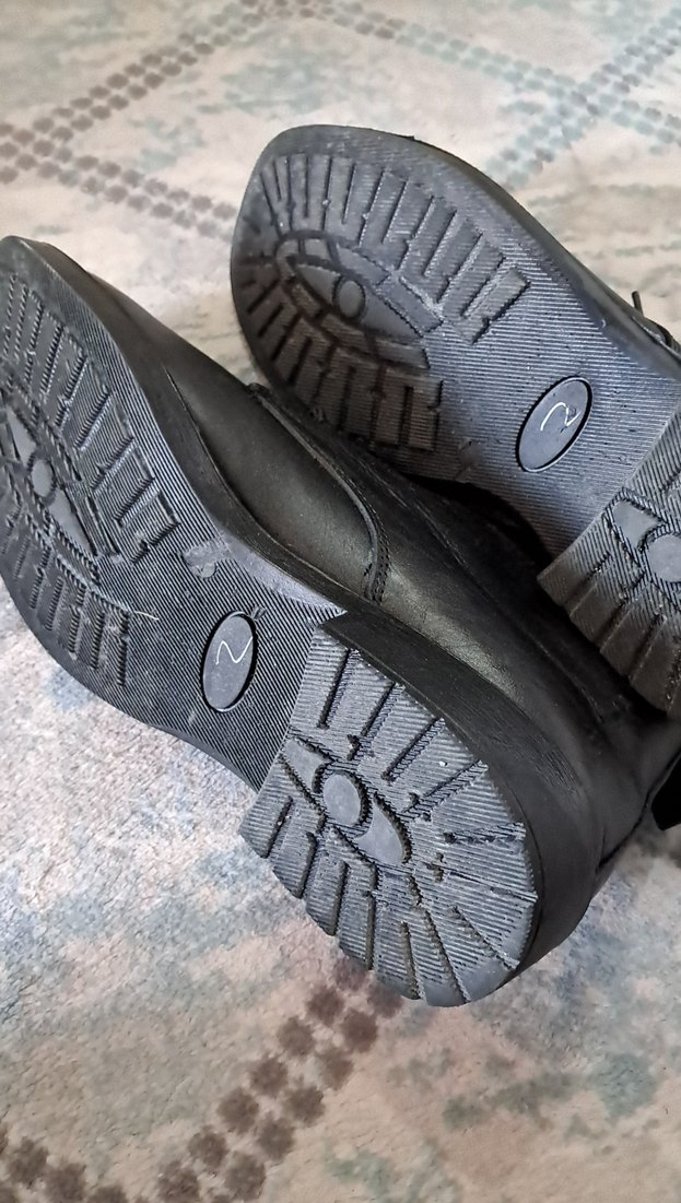 Klasik Siyah Deri Erkek Botlar - Görsel 3